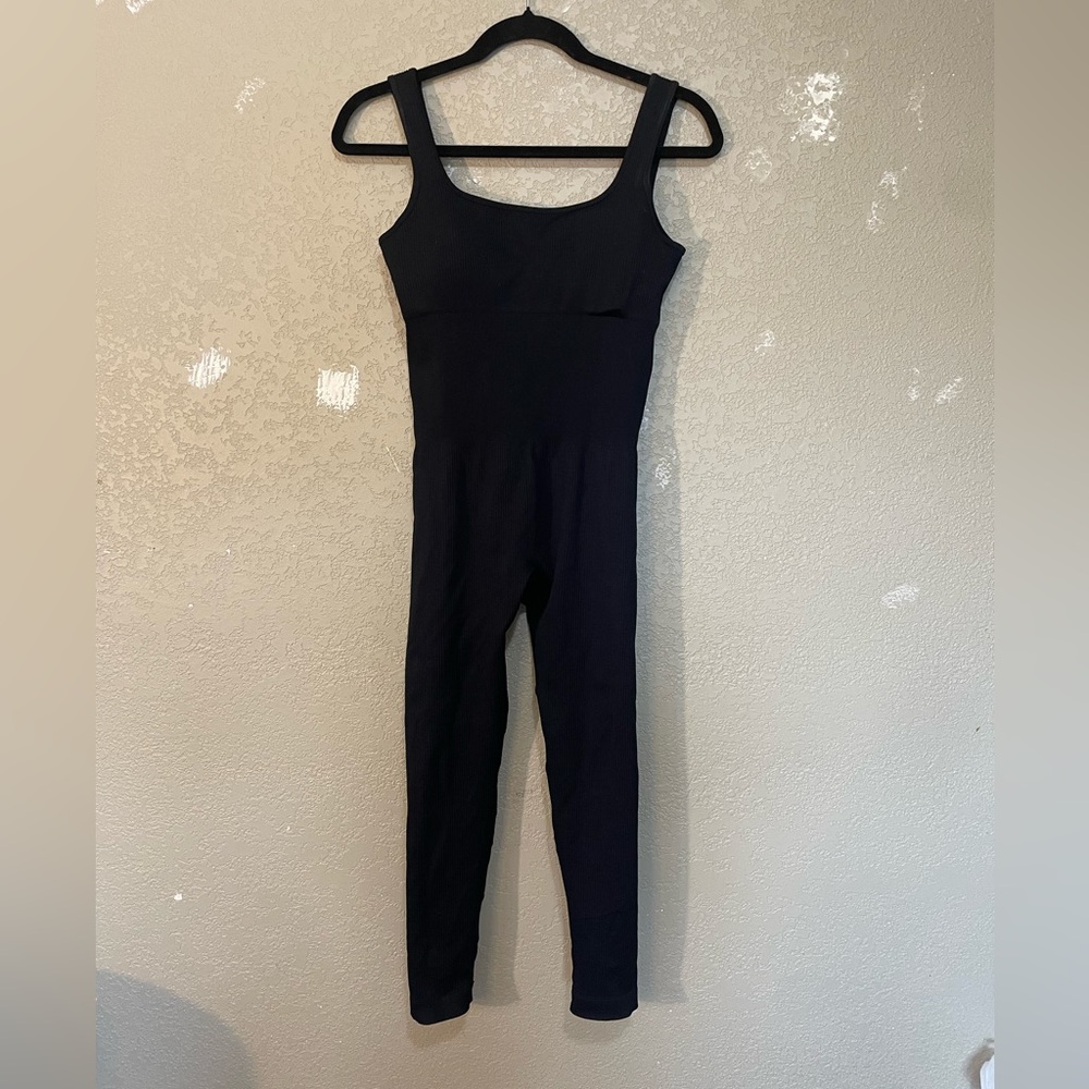 RIBBED BODY SUIT